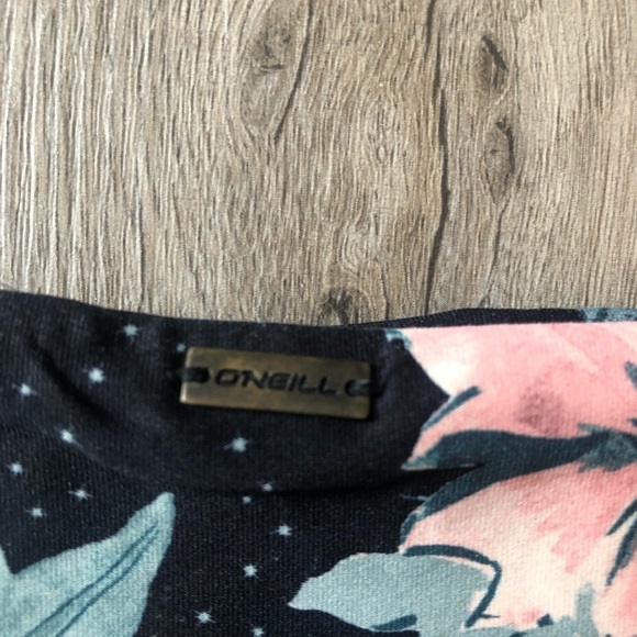 🔥SALE- any 4/$20.  O’Neill Girls Swim Bottoms Size 14​ - Picture 4 of 4